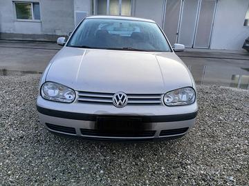 VOLKSWAGEN Golf 1.6 cat 5 porte Comfortline