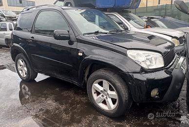 Toyota Rav 4 2.0 diesel solo per ricambi