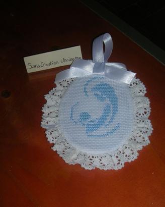 Capoculla per bebè punto croce Madonnina celeste