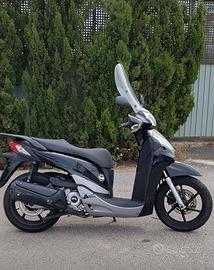 Honda sh 300