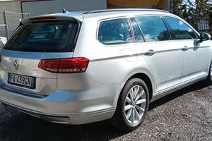 Volkswagen Passat Variant (LEGGI BENE)