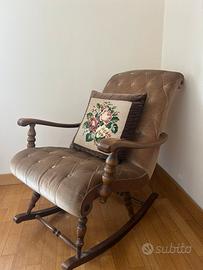 Sedia a dondolo vintage