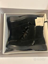 Calvin Klein Stvali Stringati in camoscio con Zip