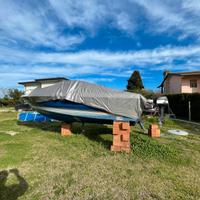 Bayliner capri semicabinato