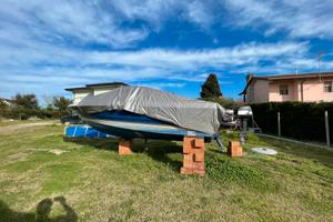 Bayliner capri semicabinato