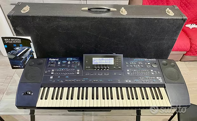 Roland EM-2000 arranger 61 tasti con custodia
