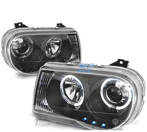 FARI CHRYSLER 300C 05-10 ANGEL EYES LED NERI