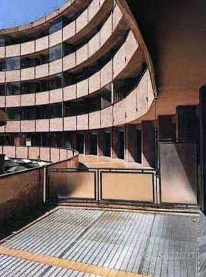 Immobile in asta di 1535 m² con più di 5 locali a