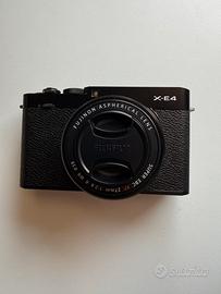 Fuji X-E4 con Fujinon XF27mmF2.8 nera