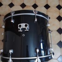 Batteria acustica (fusti e pelli)