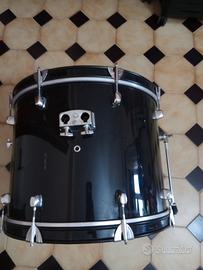 Batteria acustica (fusti e pelli)