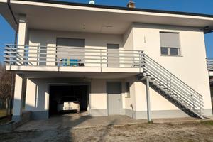 Villa ristrutturata recentemente Busano