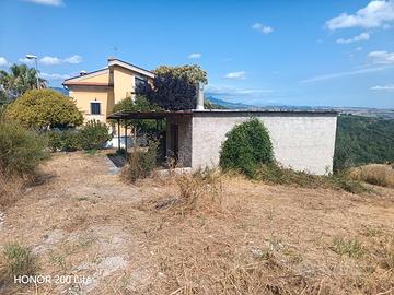Rustico da ristrutturare