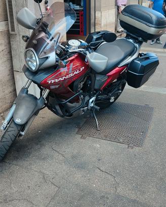 Honda Transalp 700