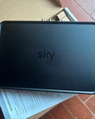 Sky Q black esi160 nuovo imballato mai assegnato