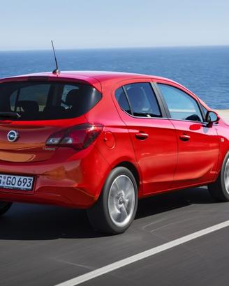 Opel Corsa E 2015 – Pezzi Per Ricambi