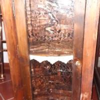 Mobiletto con vetrina