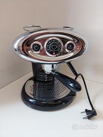 Macchina caffè Illy iperespresso X7.1