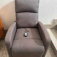 Poltrona relax elettrica con sistema alzapersone