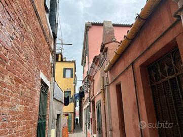 CASA SEMINDIPENDENTE A VENEZIA