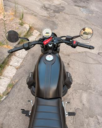 Moto Guzzi V7 III Stone