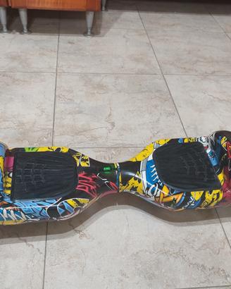 Hoverboard come nuovo con led e bluetooth
