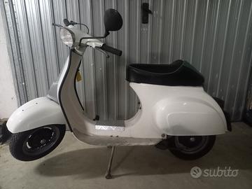 Piaggio Vespa 50 Special (V5B3) - 1980