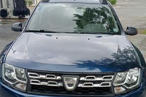 Disponibile dacia duster 1600 benzina gpl 4x4