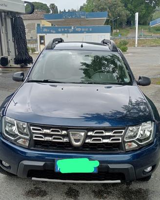 Disponibile dacia duster 1600 benzina gpl 4x4