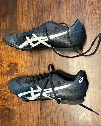 Scarpe da corsa chiodate