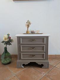 comodino / mobiletto shabby chic