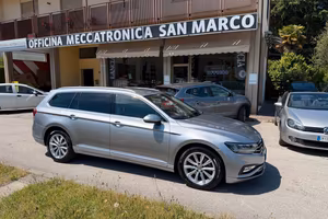 Volkswagen Passat 1.6 tdi Business 120cv dsg