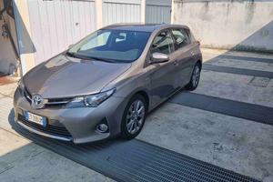 Toyota Auris 1.8 Hybrid Active 5p