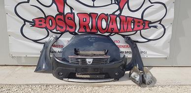 DACIA SANDERO STEPWAY MUSATA COFANO FARI PARAURTI