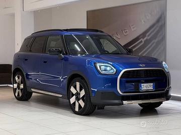 MINI Countryman Mini 2.0 48V D Favoured auto