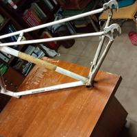 telaio motobecane vintage per progetto 