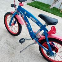 Bicicletta Spiderman bimbo 4/7 anni