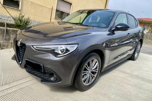alfa romeo stelvio 2.2 TD 190cv AT8 anno 12/2021
