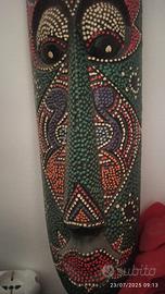 Maschera etnica decorativa 