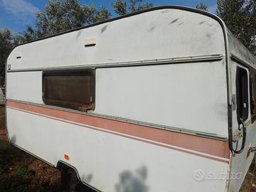 Camper roulotte modulo su ruote container