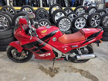 Honda VF 750 - 1988