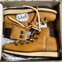 Scarponcini marca Phil Hunt numero 40