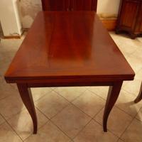 Tavolo allungabile in noce