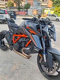 KTM 1390 Super Duke R EVO 