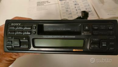 Autoradio e lettore cassette SONY 