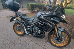 Voge Valico 525DSX 2024 – 8.000 km – Accessoriata