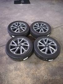 A223 - Pneumatici 195/55R16 + cerchi Yaris