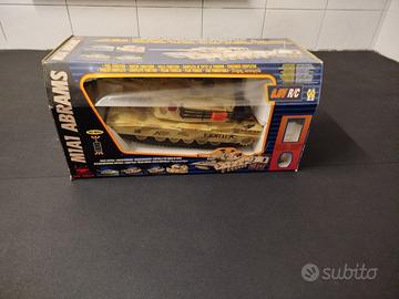 carro armato radiocomandato