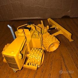 Cat 825b compattatore