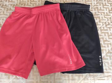 pantaloncini sportivi Kipsta rossi e neri 